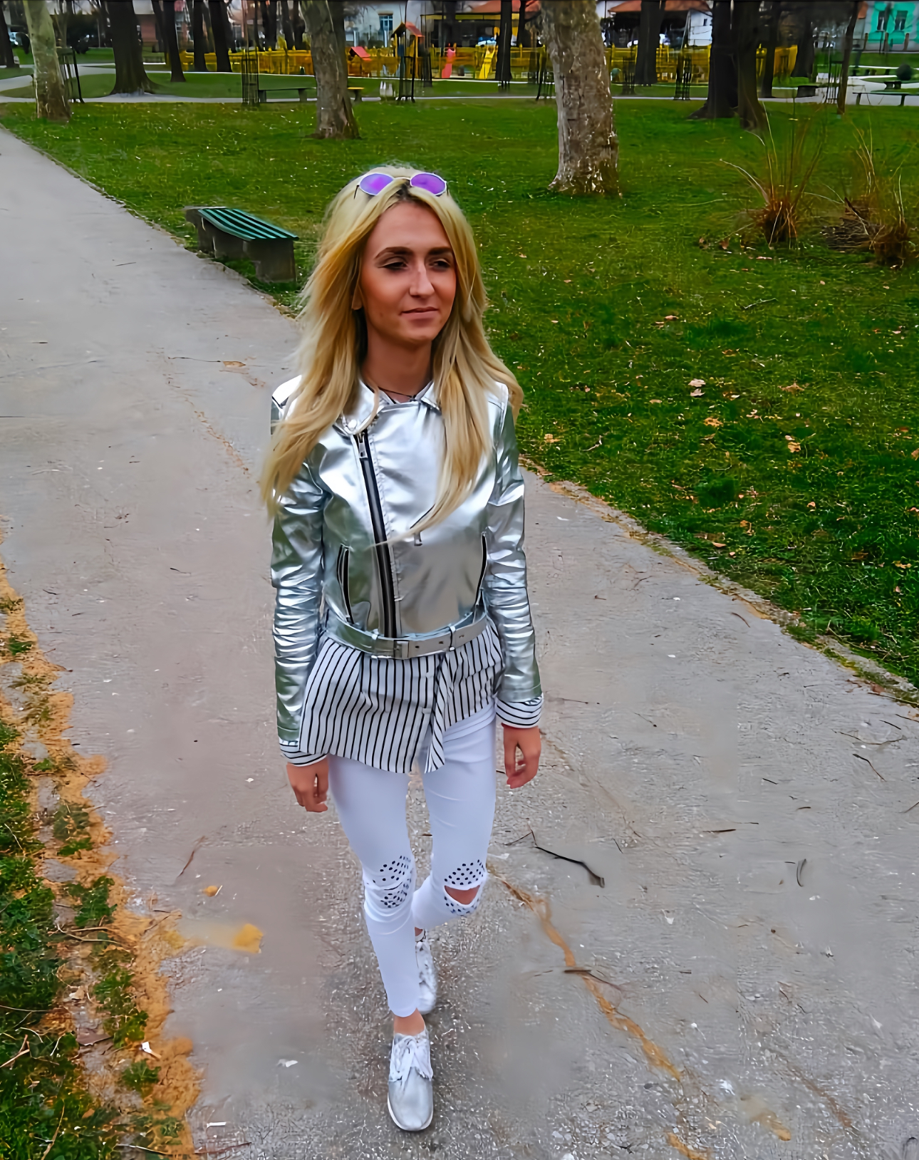 Transformacija 4: Monika Gajić sa osmehom, pokazuje rezultate treninga u teretani